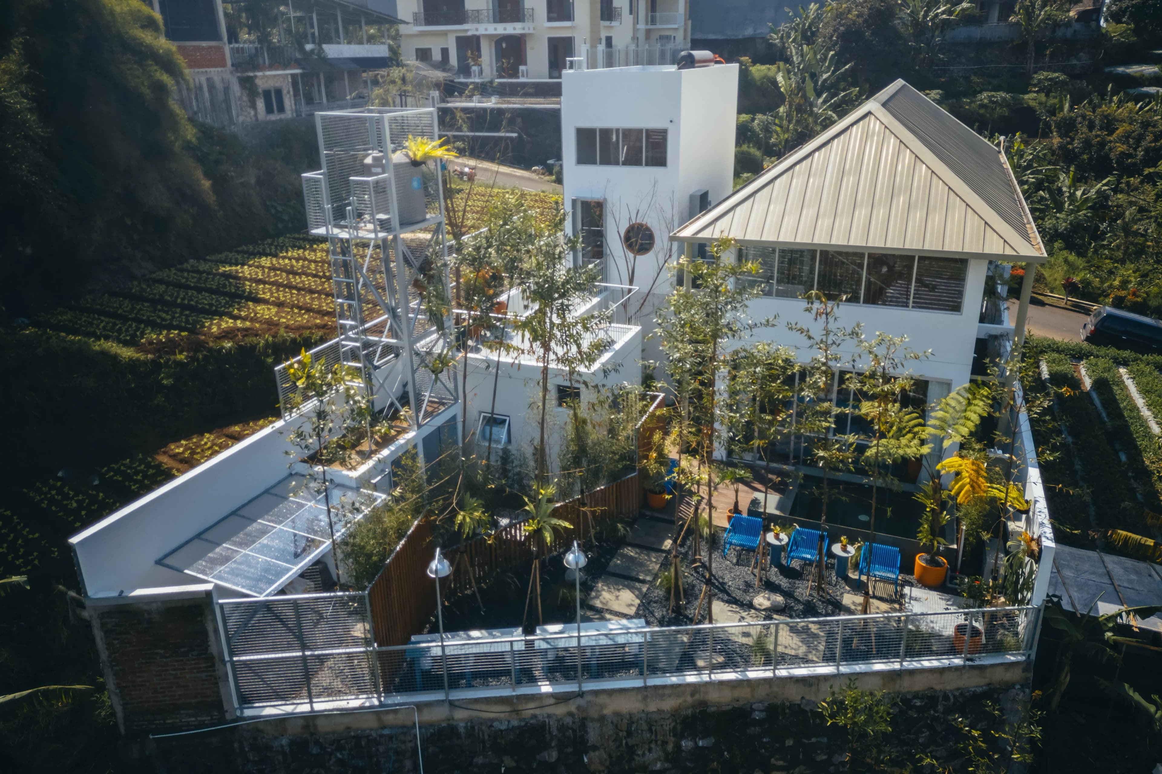 SILAS HOUSE mobile 3