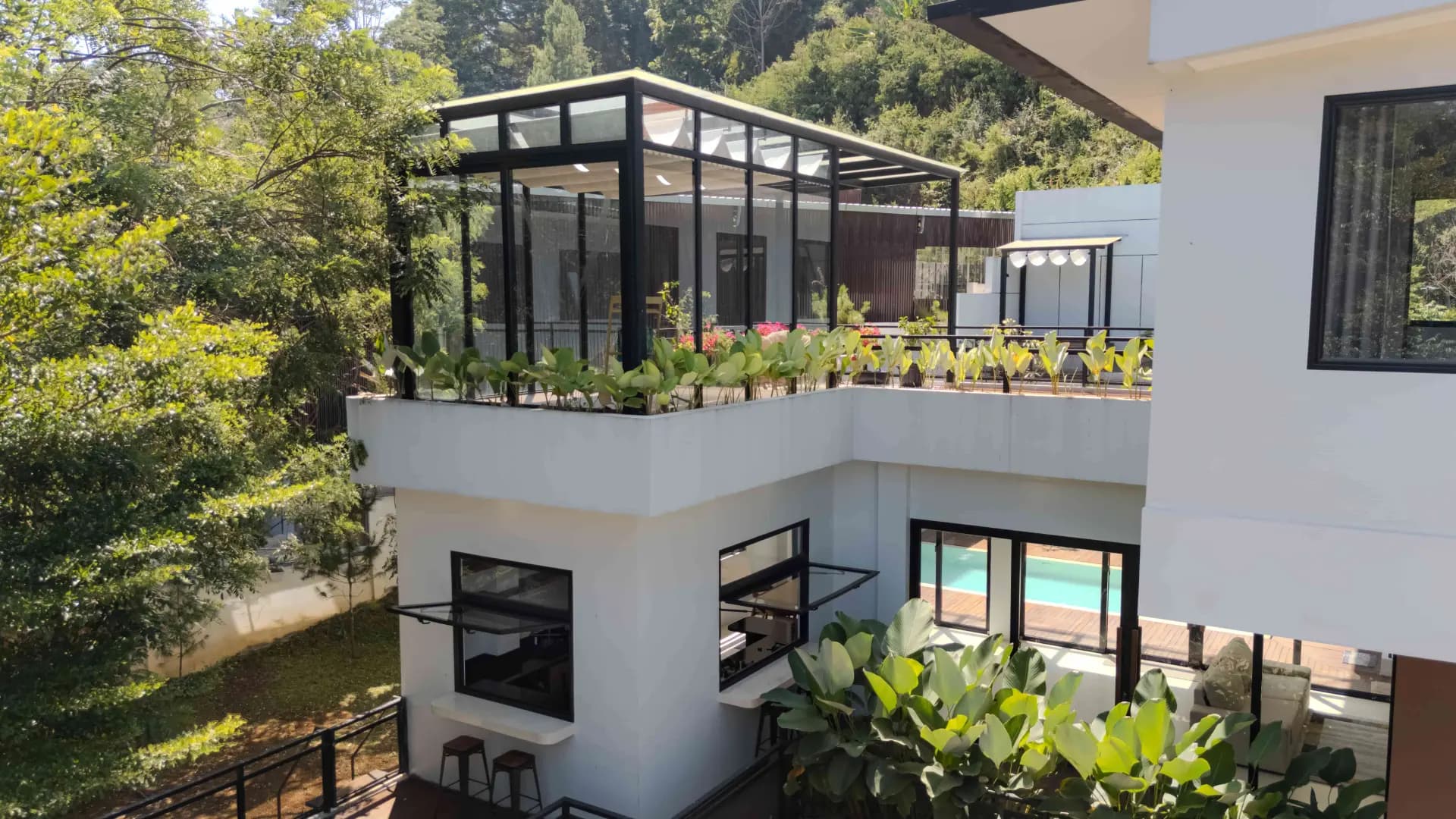 SANDARI PRIVATE STAY mobile 1